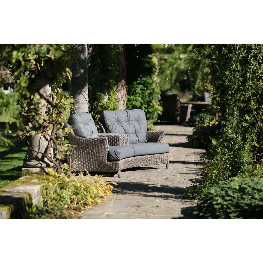 4 Seasons Outdoor Valentine Loveseat with 4 Cushions