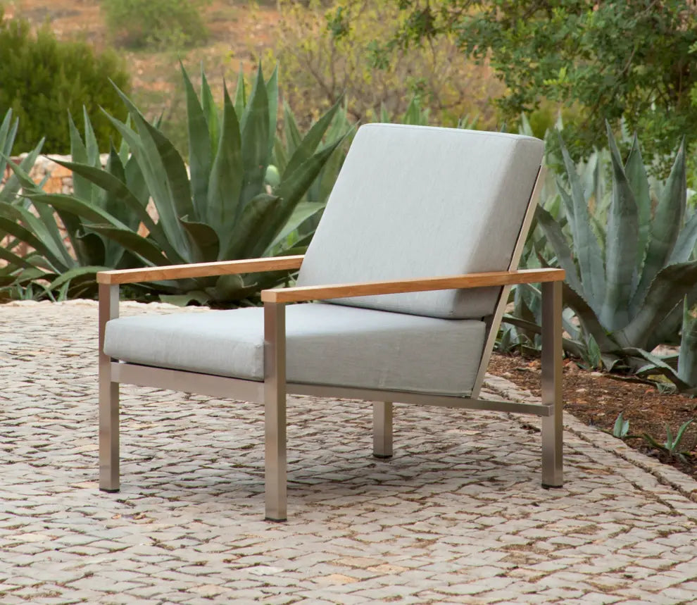 Barlow Tyrie Equinox Occasional Deep Seating Armchair