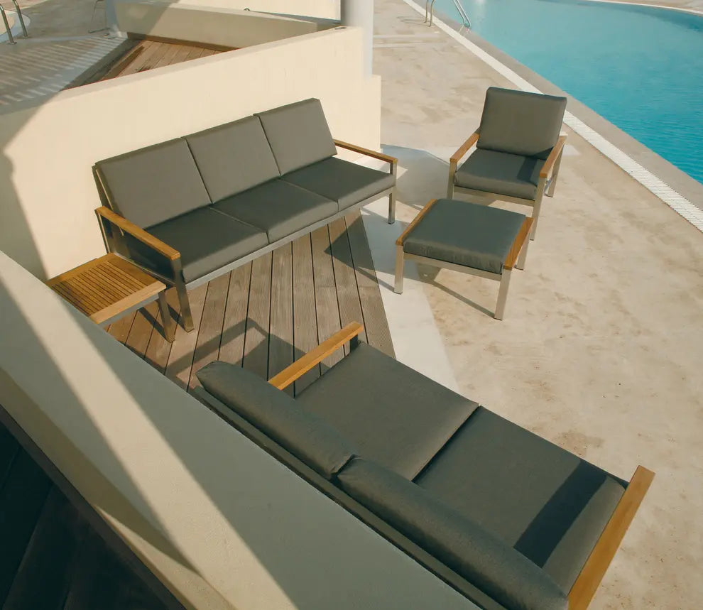 Barlow Tyrie Equinox Occasional Deep Seating Three-Seater Settee