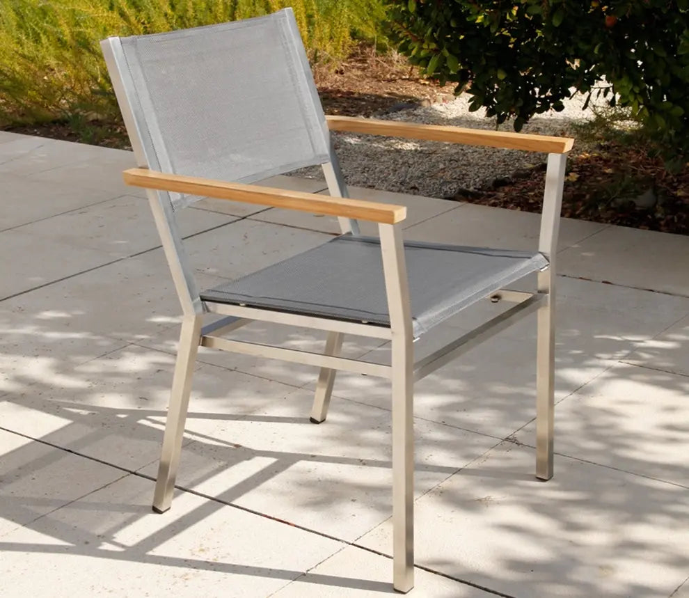 Barlow Tyrie Equinox Dining Carver