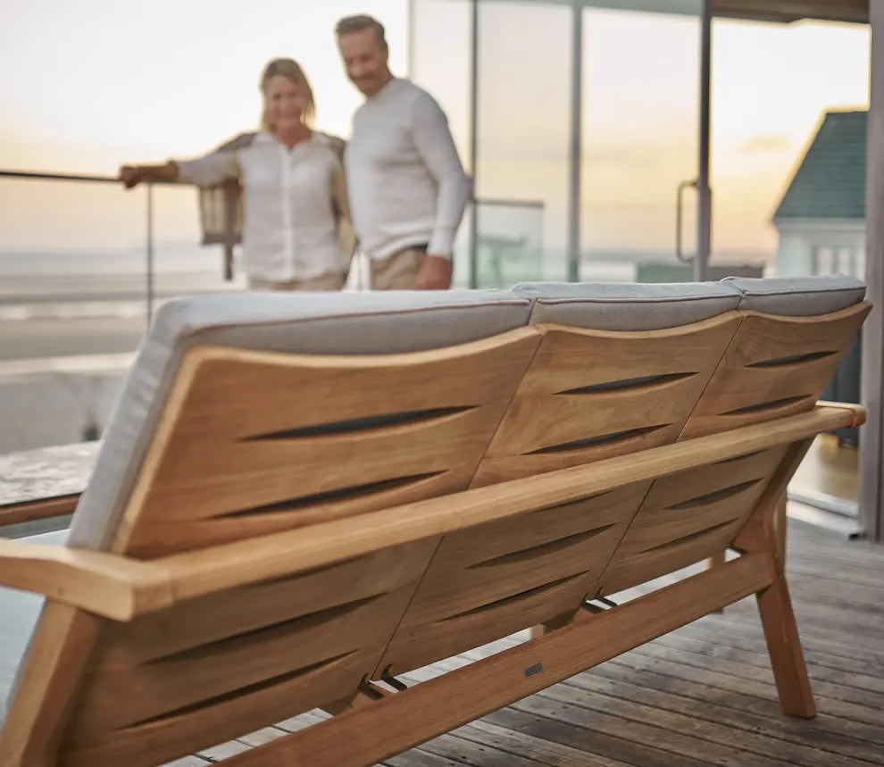 Barlow Tyrie Monterey Deep Seating Three Seater Settee – Solid Teak