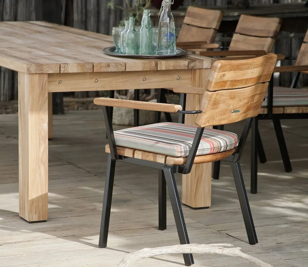 Barlow Tyrie Titan Armchair