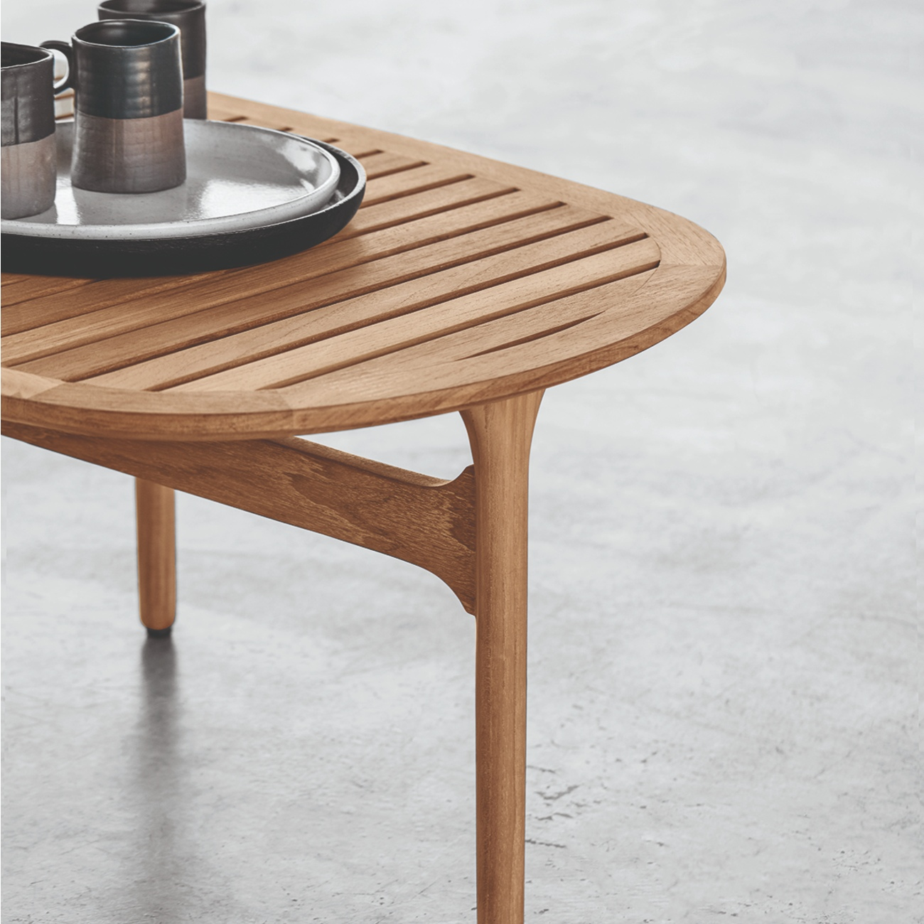 Gloster Bay Side Table
