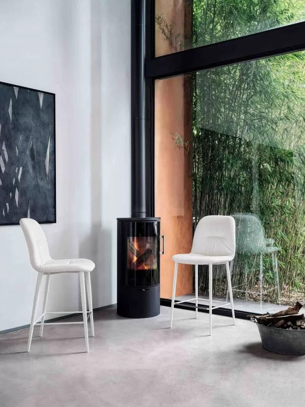 Chantal Footstool High barstool with lacquered metal frame