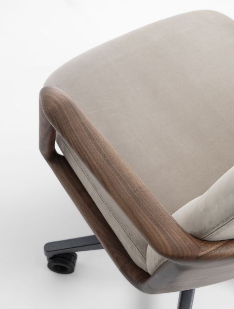 Porada Cuna Arm Chair