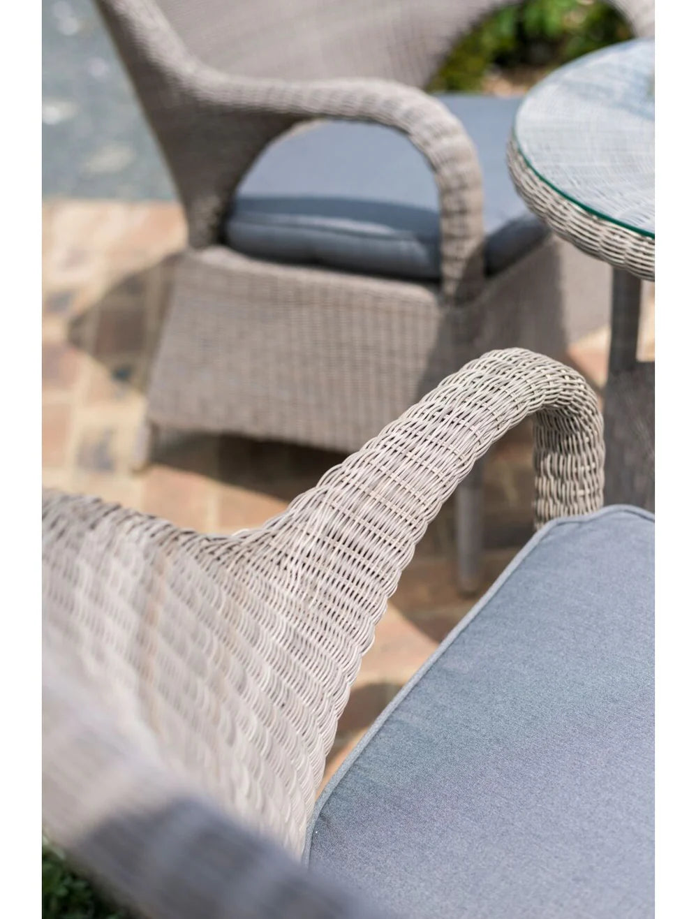 4 Seasons Outdoor Sussex 6 Seat Dining With Victoria 150 cm Table