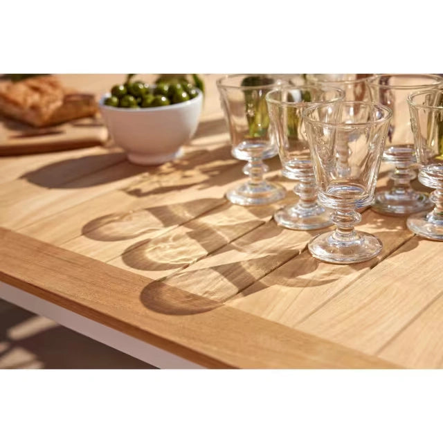 Barlow Tyrie Around Dining Table 220