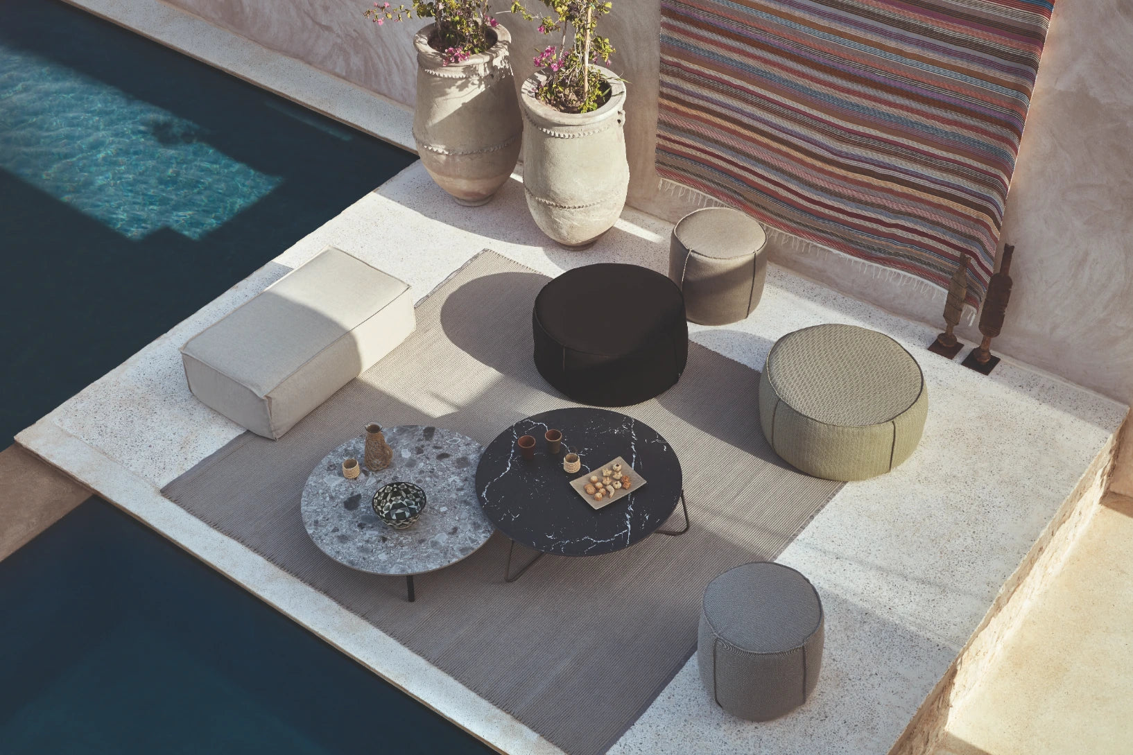 Manutti Torsa Coffee Table Round Ø125 × 24h cm