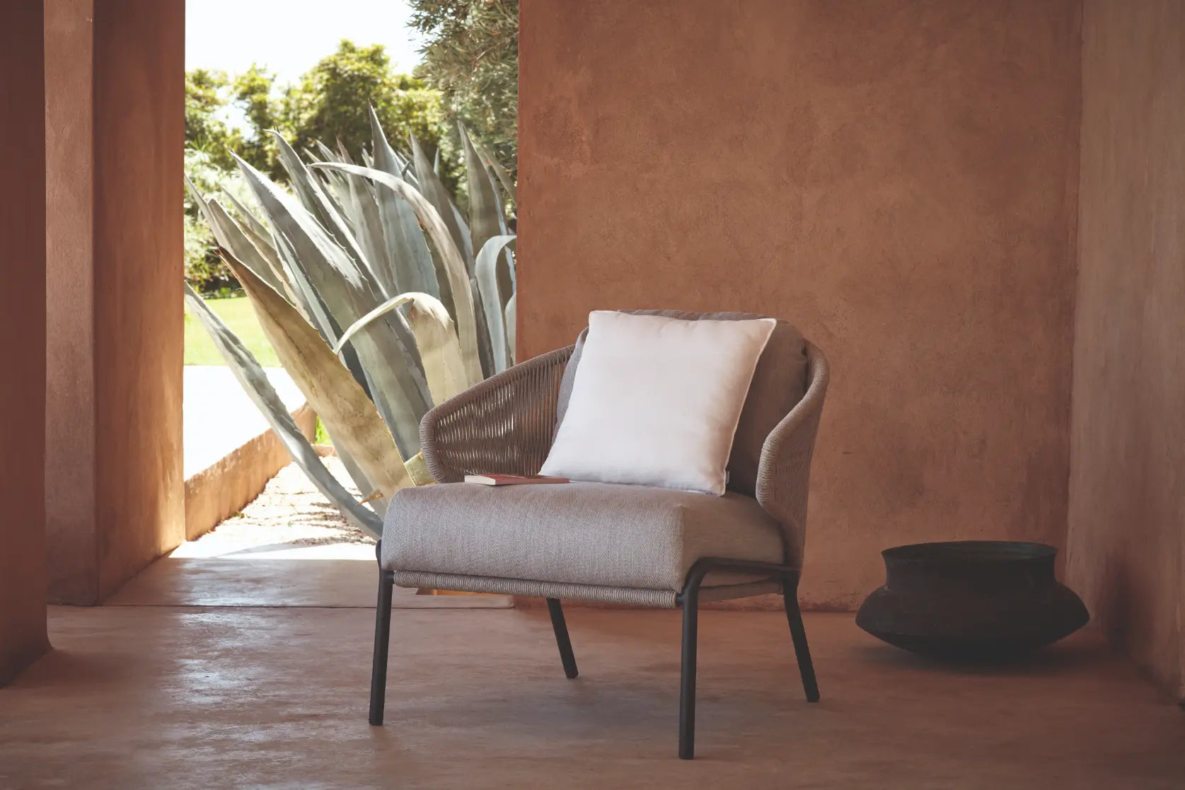 Manutti Radoc Lounge Chair