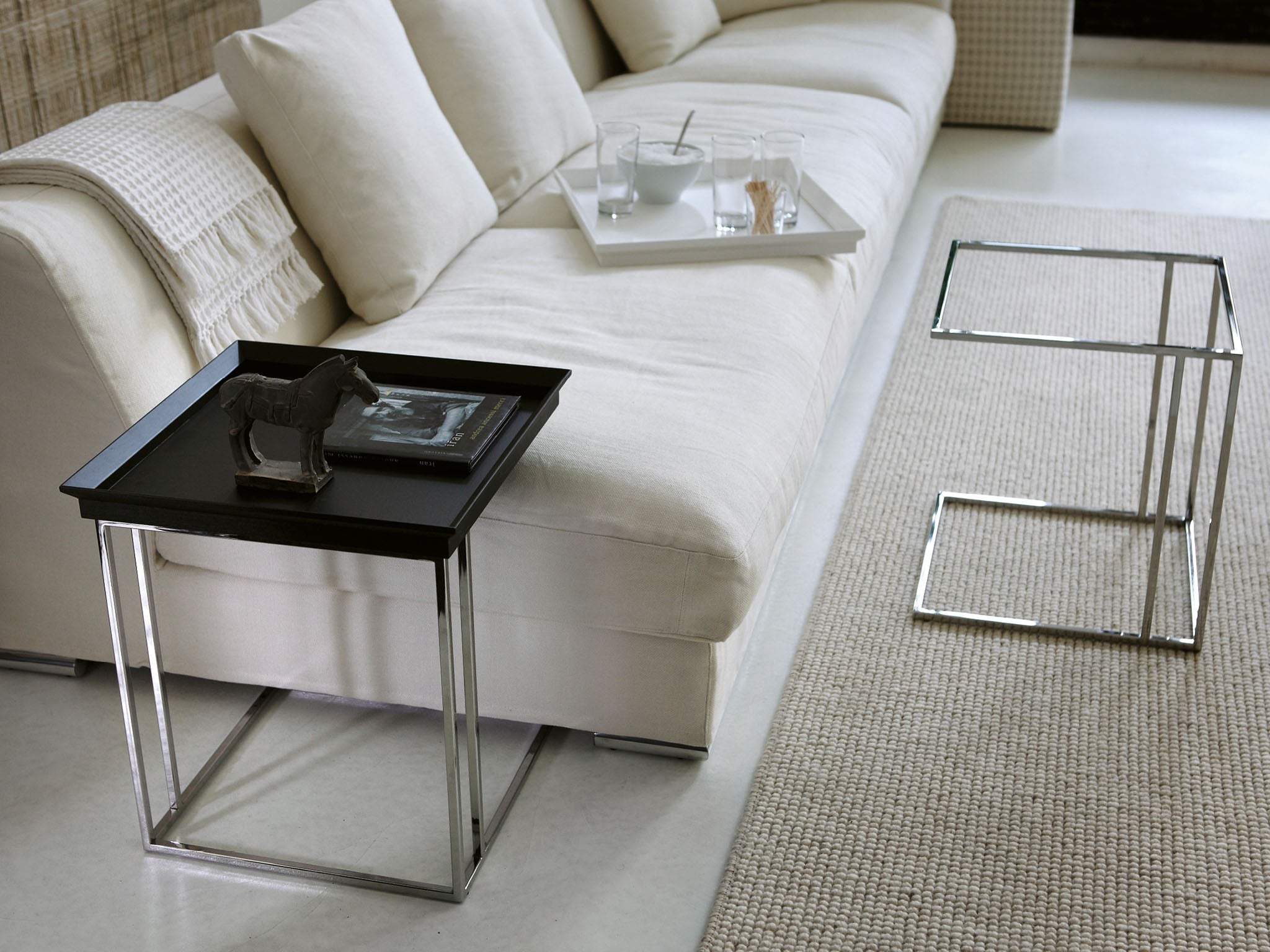 Porada Cucu Side Table