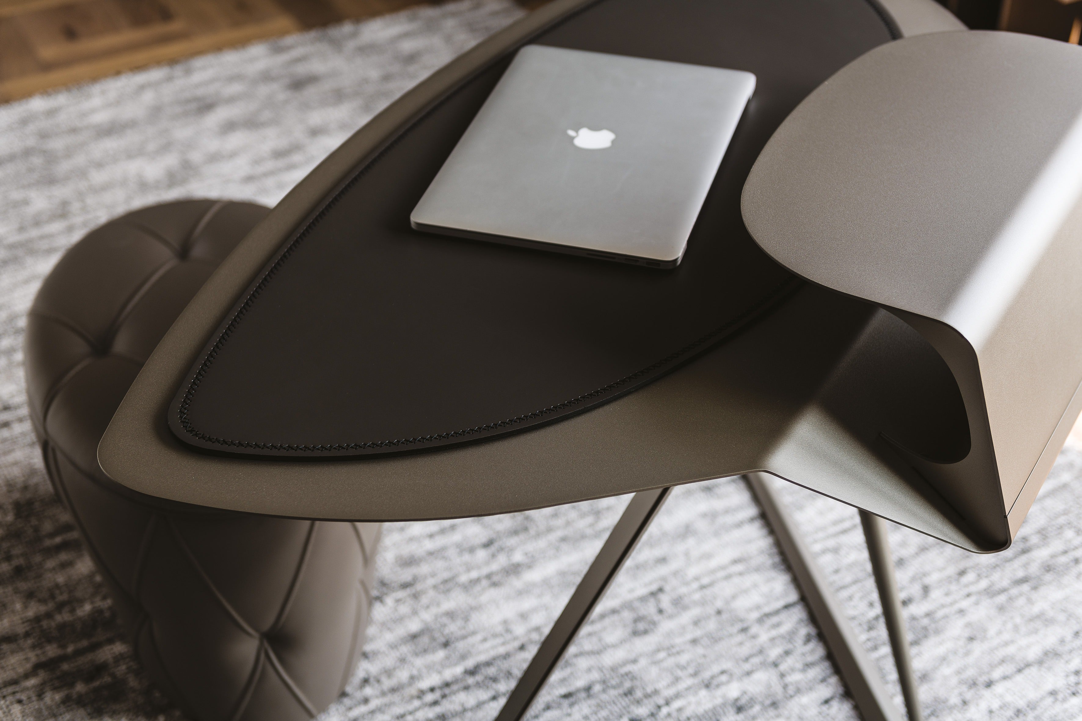 Cattelan Italia Storm Desk With Frame