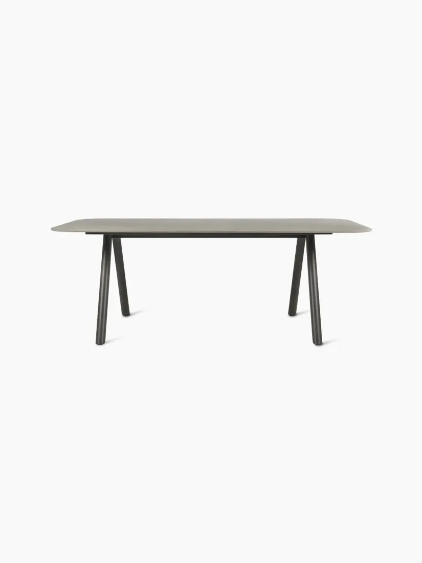 Vincent Sheppard Kodo dining table
