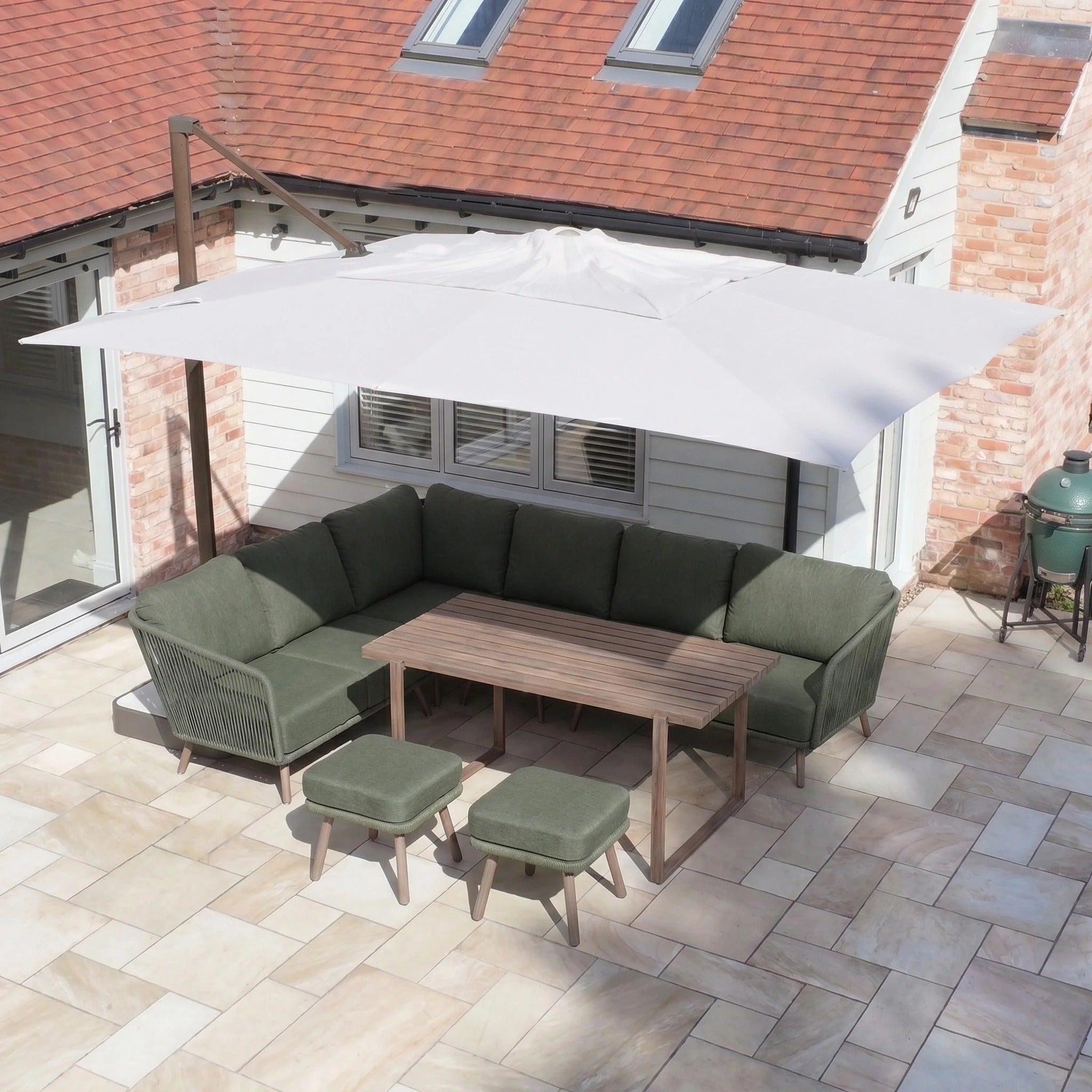 4 Seasons Outdoor Finca 4m x 3m Cantilever Parasol