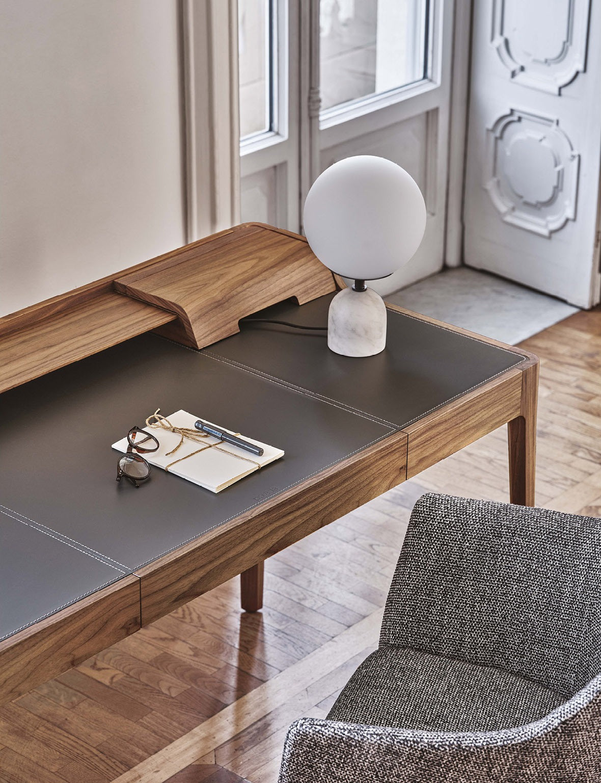 Porada Saffo Leather Top Desk