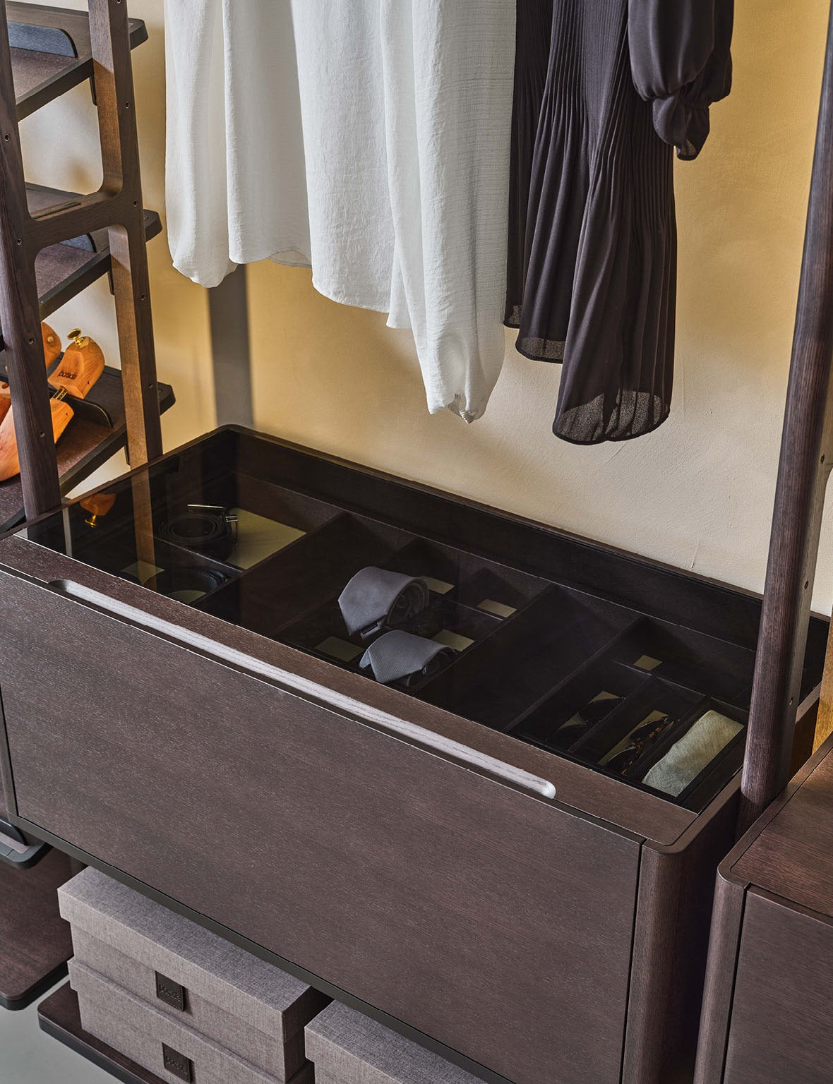 Porada Aria Bookcase