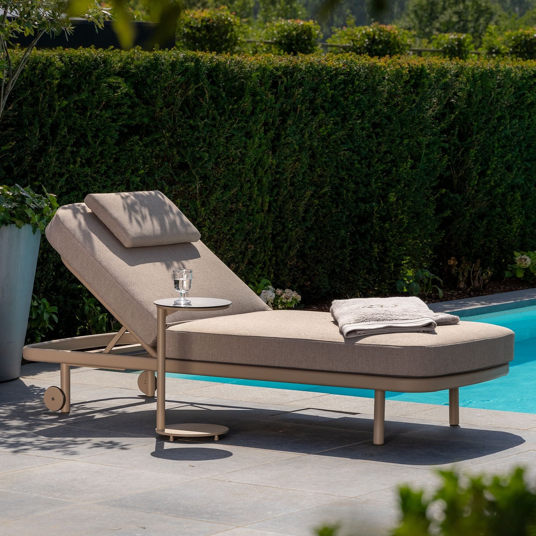 その他 Sunlounger/Catwalk,Mediterranean Flower Sun Loungers Sale | Rattan, Wooden & Folding Sun Loungers | Shop Now
