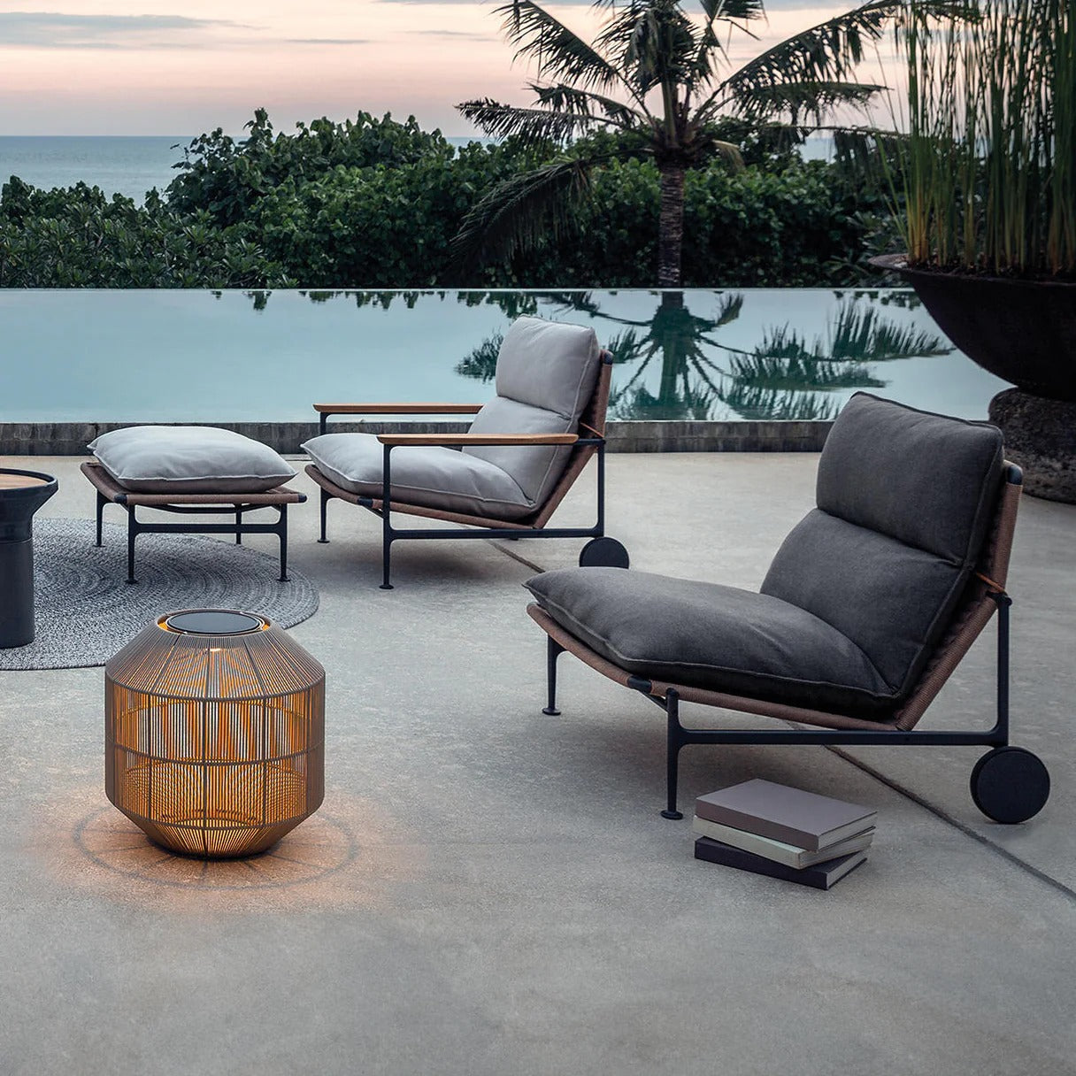 Gloster Zenith Ottoman