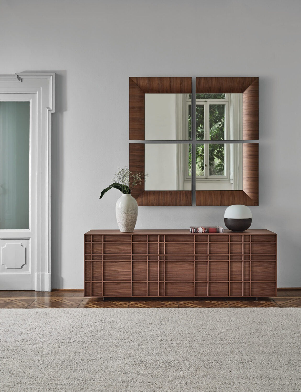 Porada Triple Modular Mirror