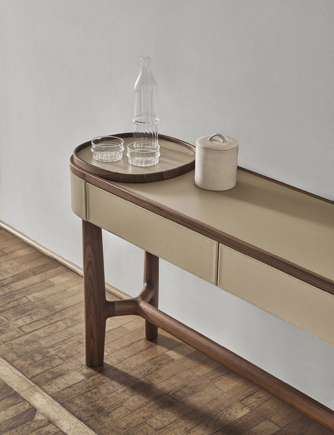 Porada Rami Console