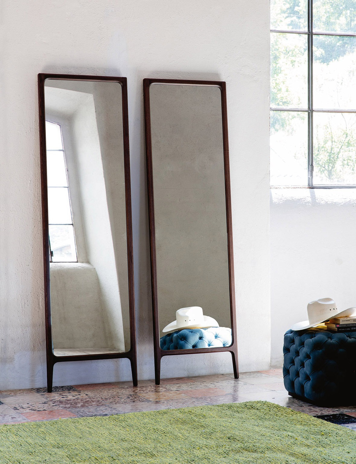 Porada Rimmel Modern Floor Mirror