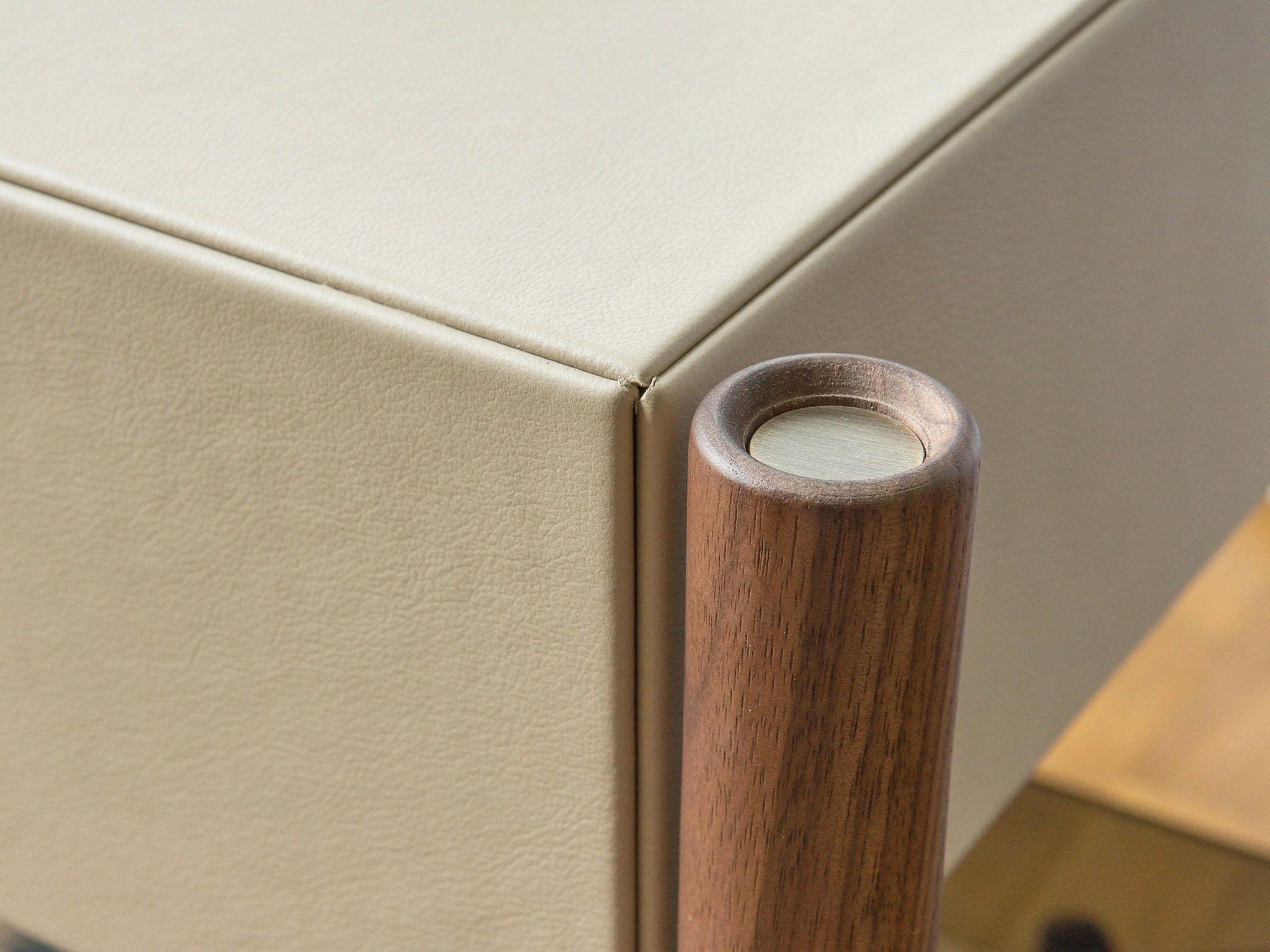 Porada Regent 2 Nightstand