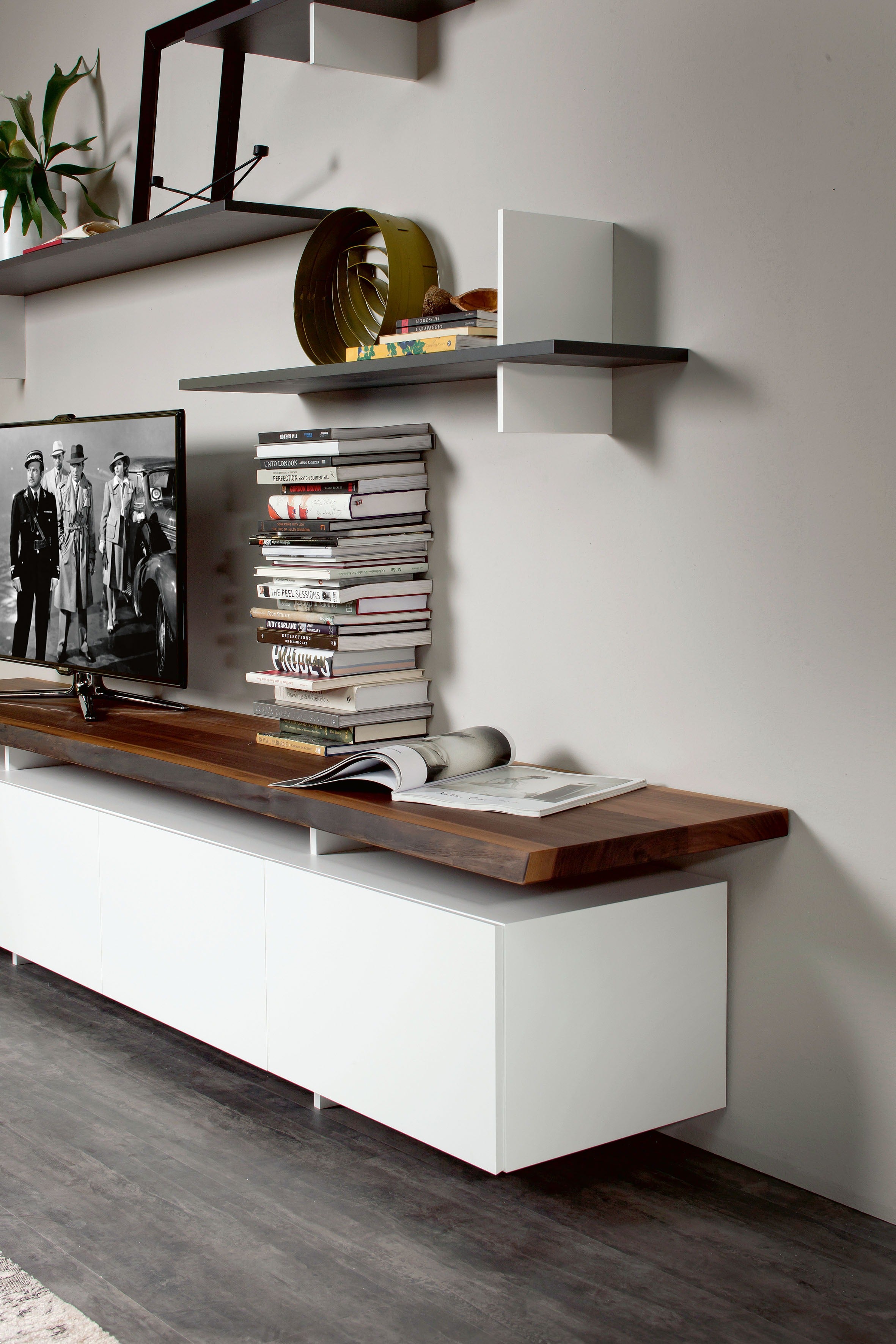 Cattelan Italia Seneca designer TV cabinet– Fast Delivery