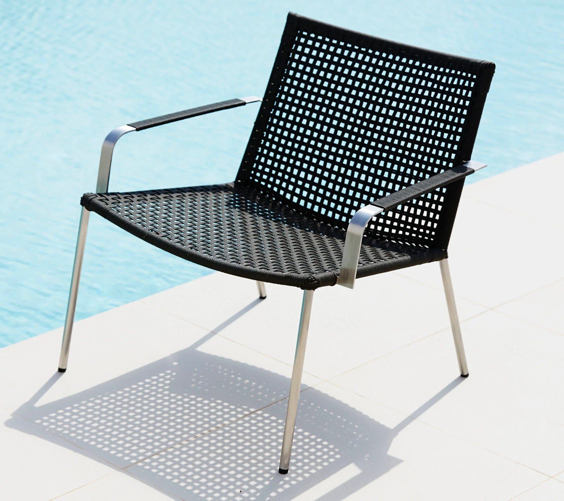 Cane-line Straw Armchair Stackable
