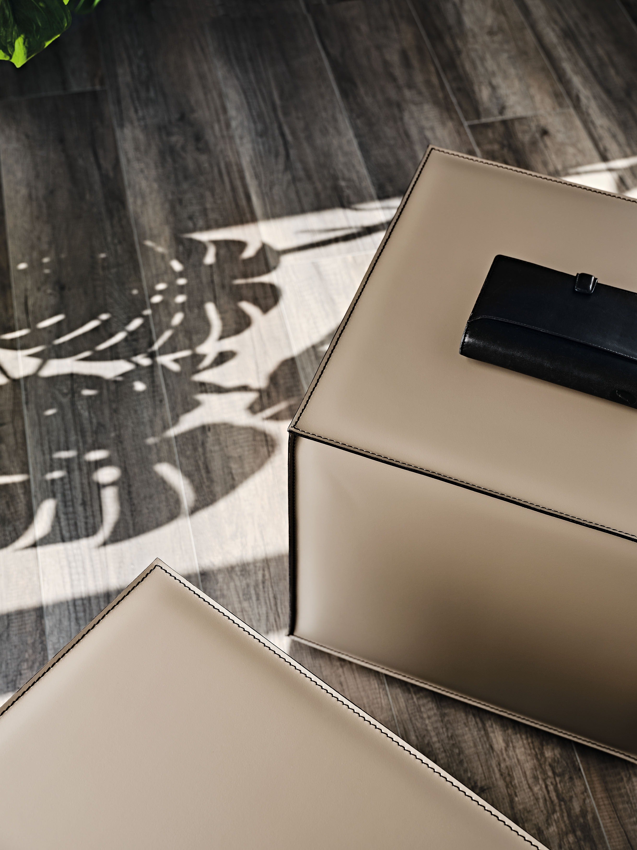 Cattelan Italia Kubo Pouf On Wheels