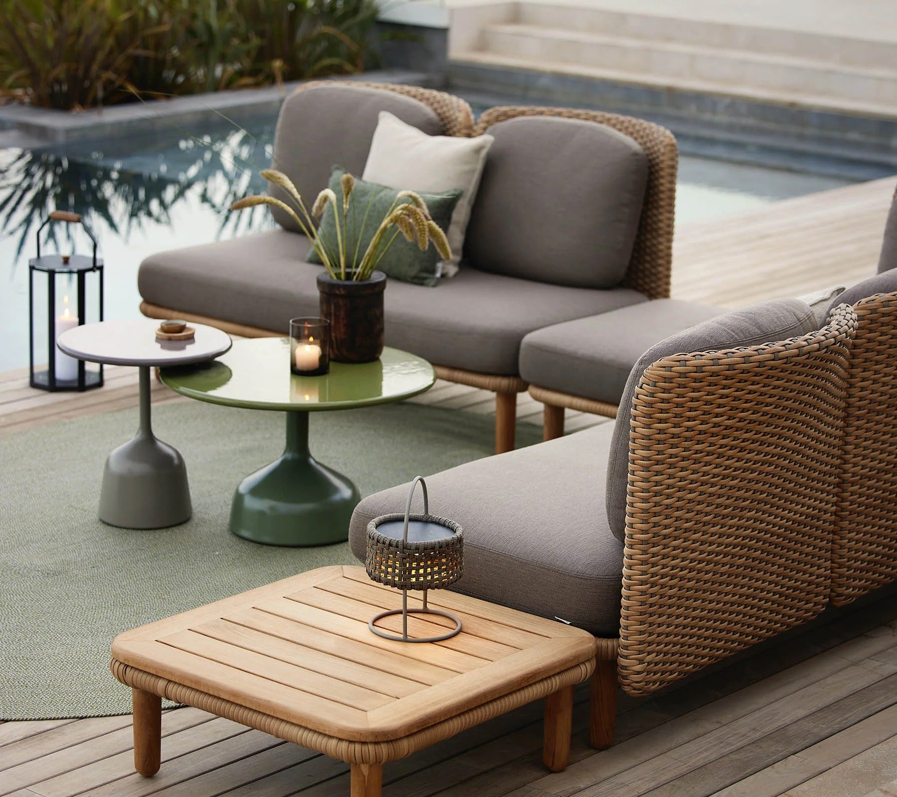 Cane-line Arch 3-Seat Sofa Low Arm and Backrest & Chaise Longue