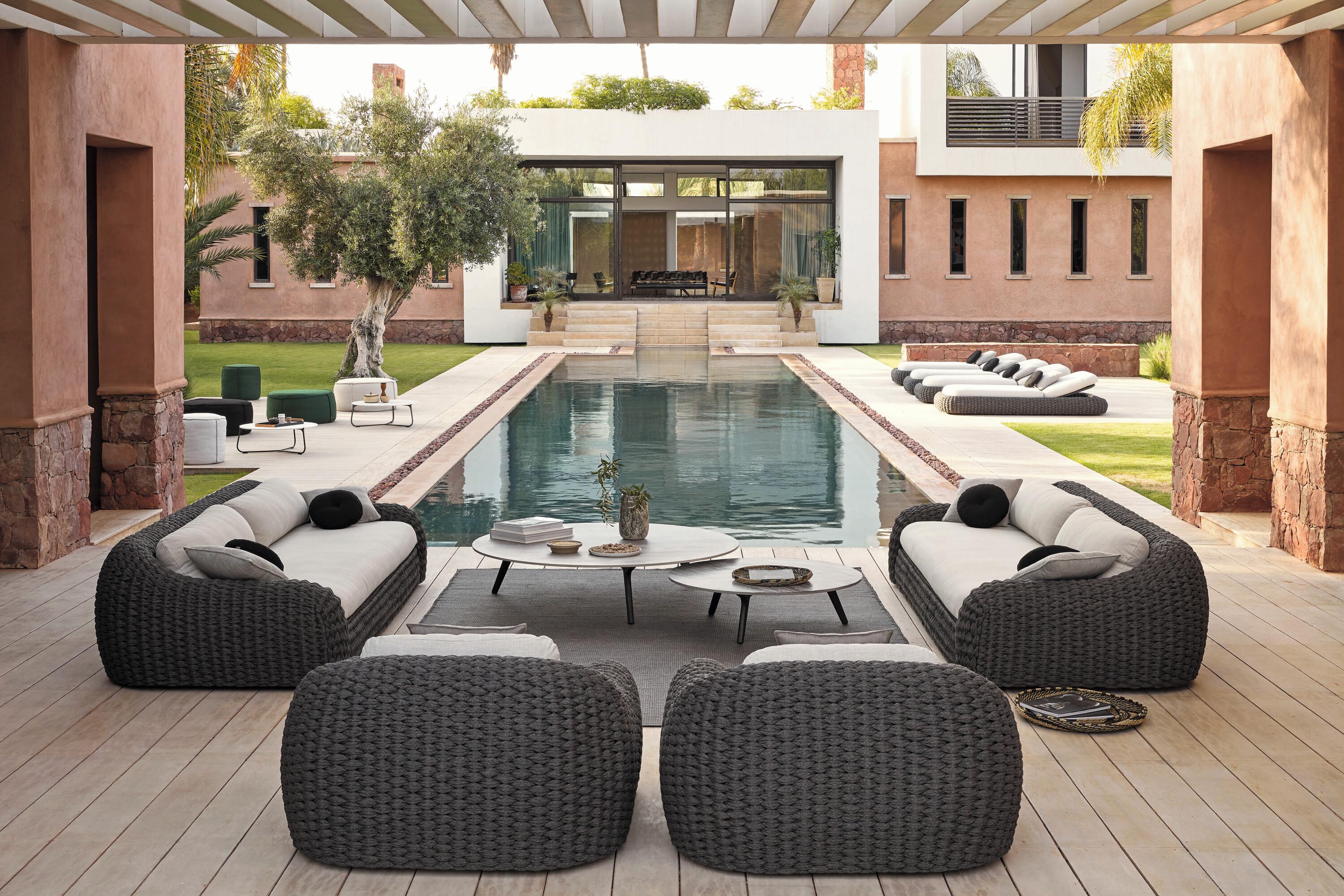 Manutti | Kobo Lounge Set With Torsa Coffee Table *Manutti Protective Covers Included*