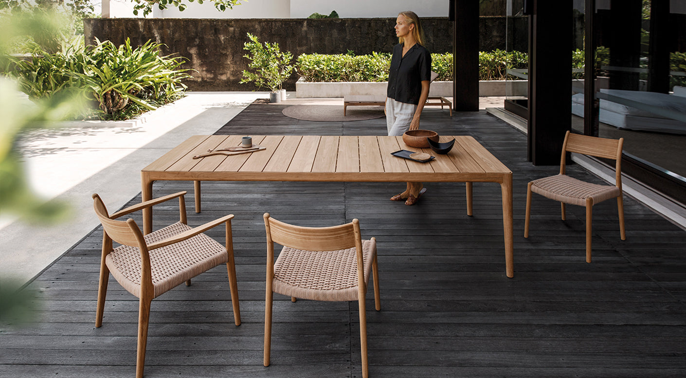 Gloster Lima Dining Table