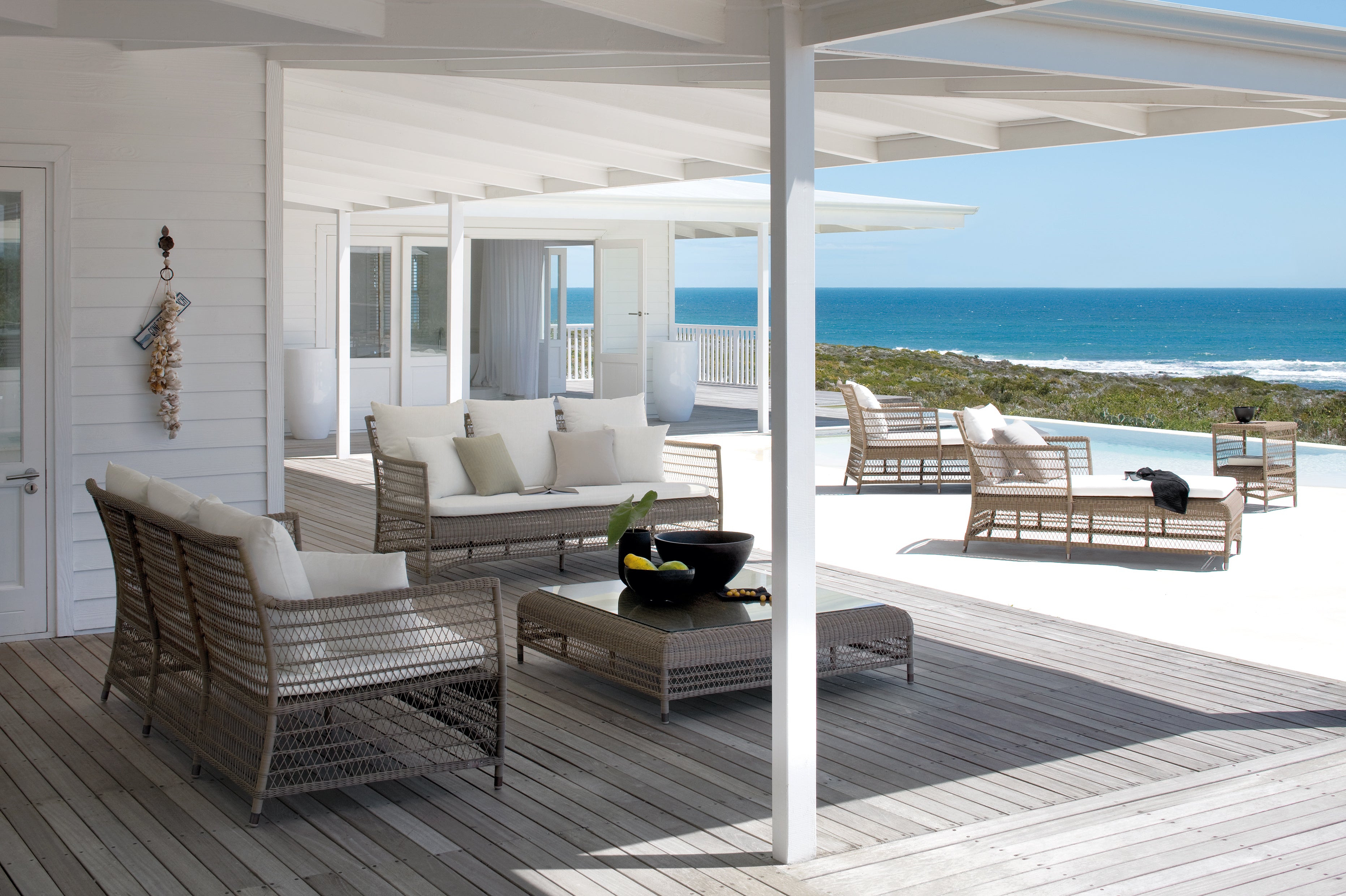 Manutti Malibu Coffee Table