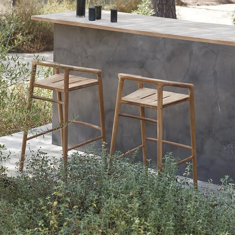 Manutti Solid Barstool With Back