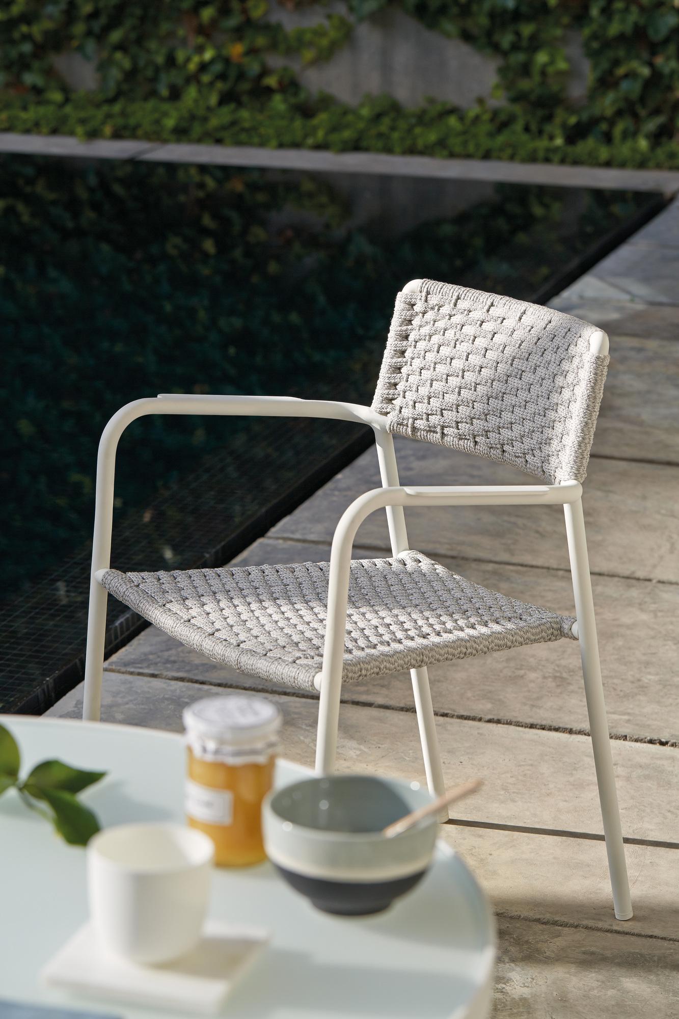 Manutti Echo Dining Chair