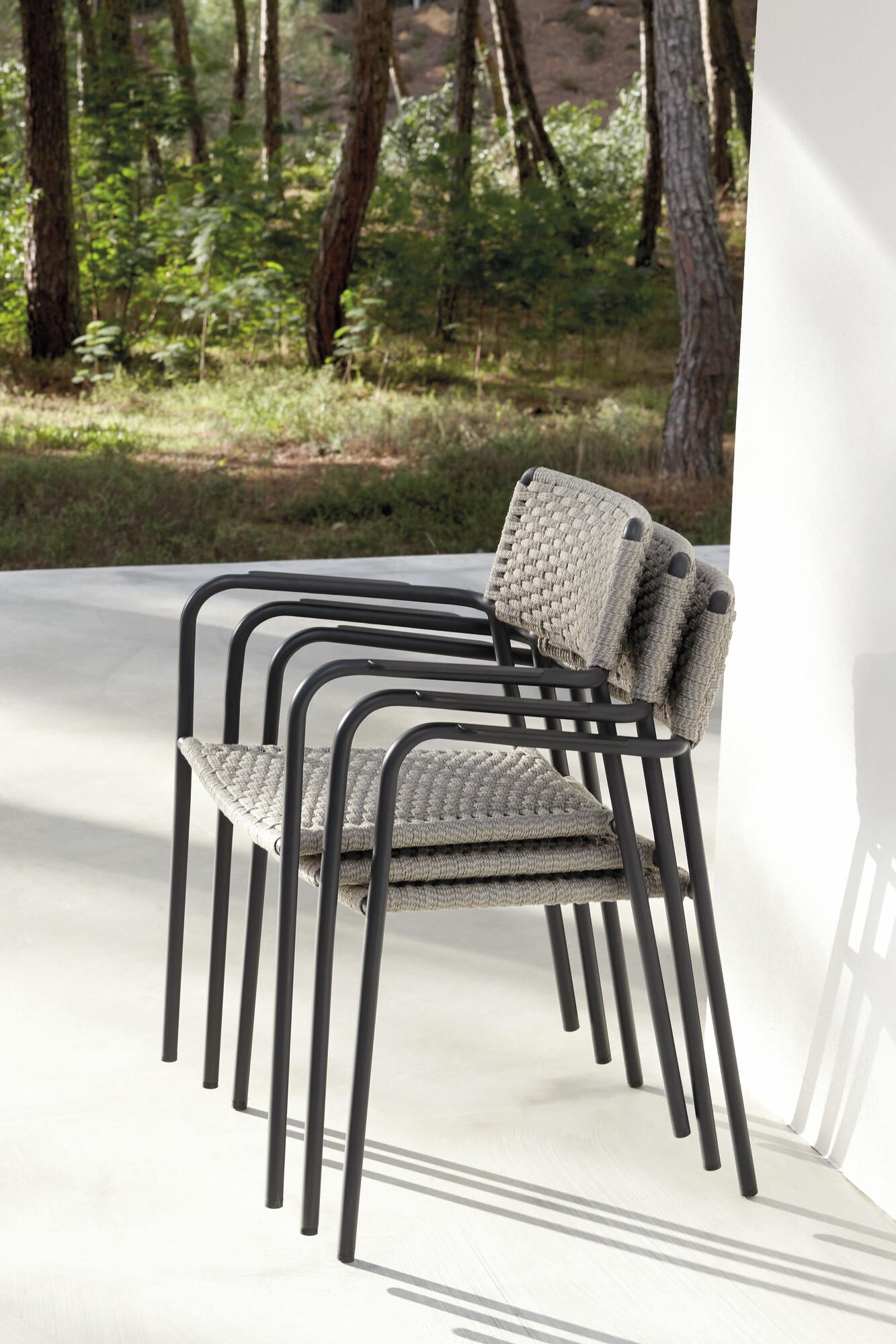 Manutti Echo Dining Chair
