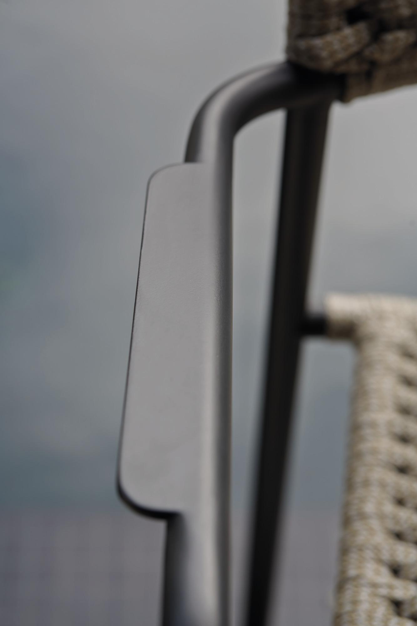 Manutti Echo Dining Chair