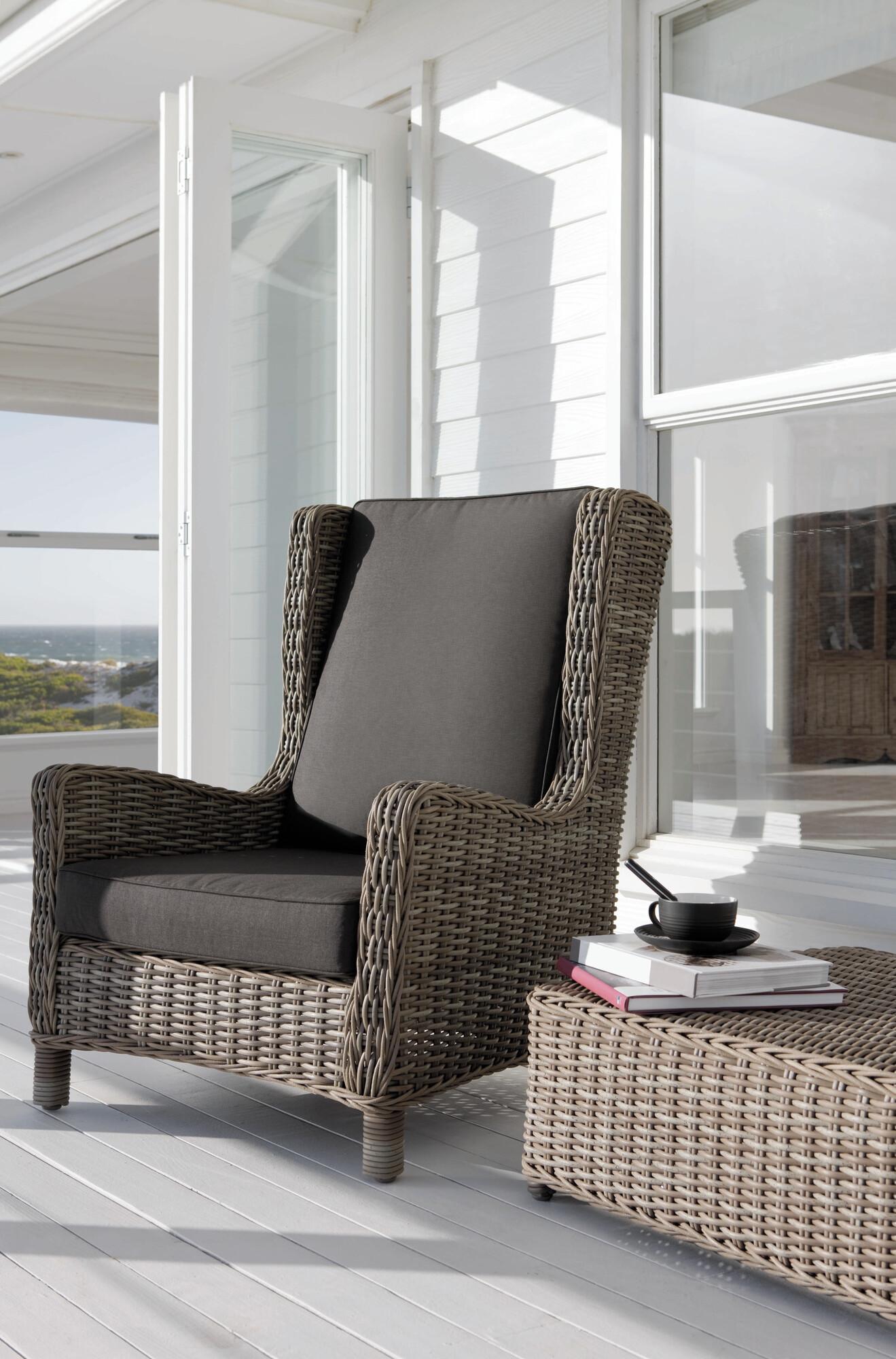 Manutti San Diego Dining Arm Chair