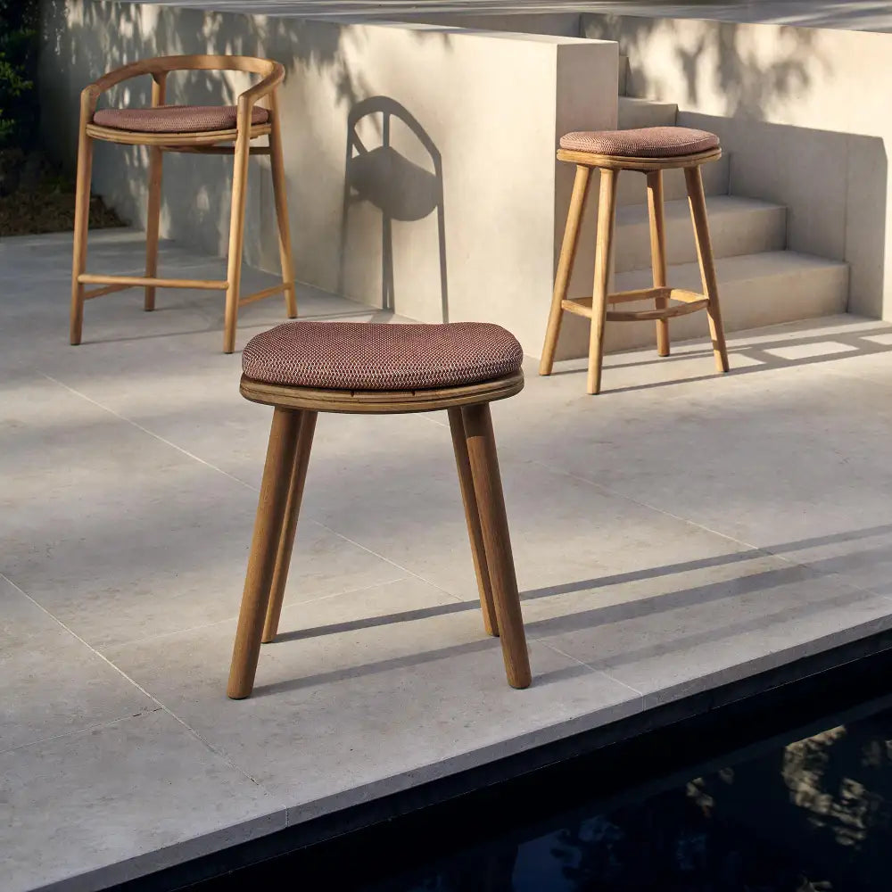 Manutti Solid Stool