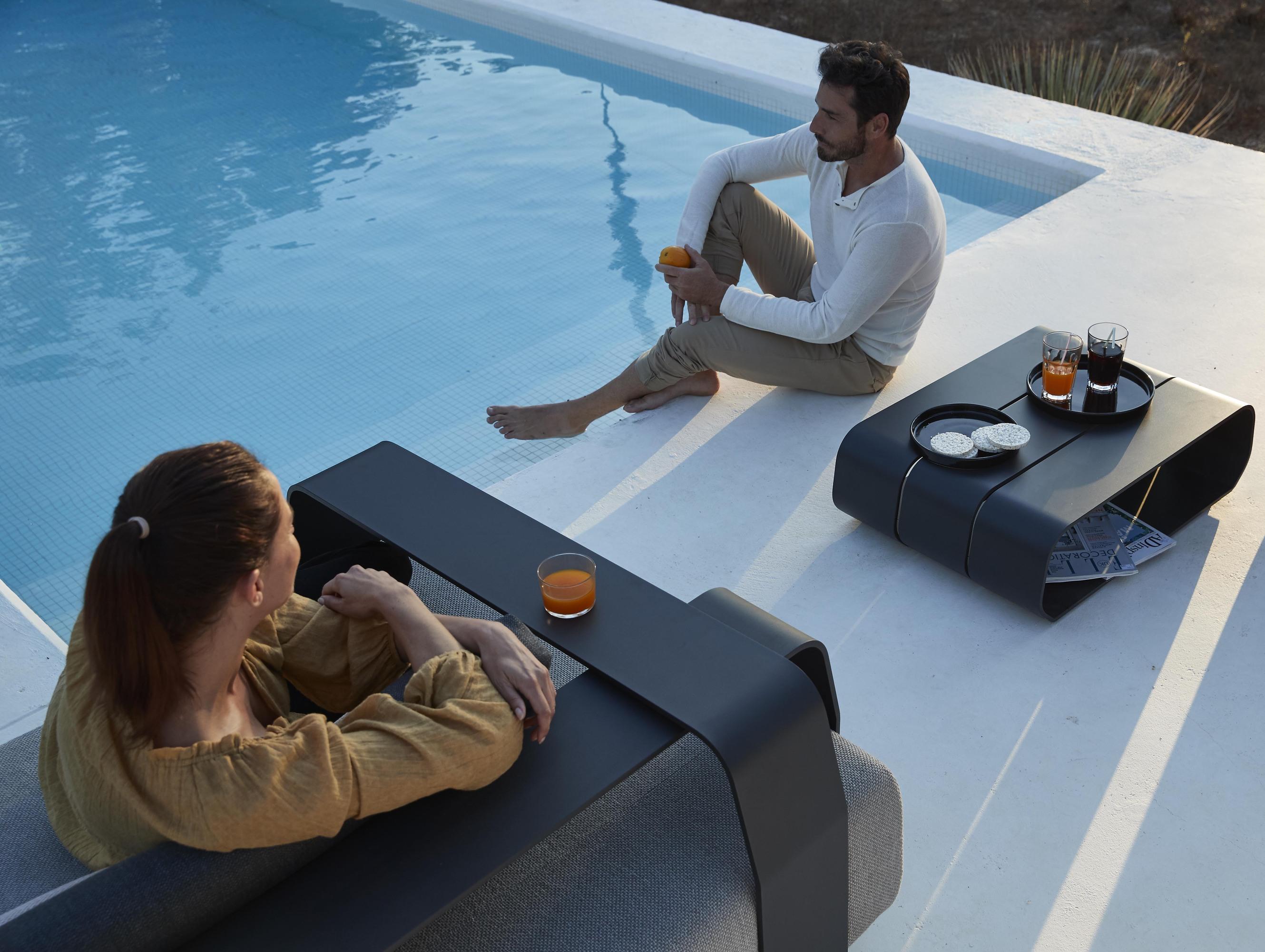 Manutti Vitral Side table 80x58