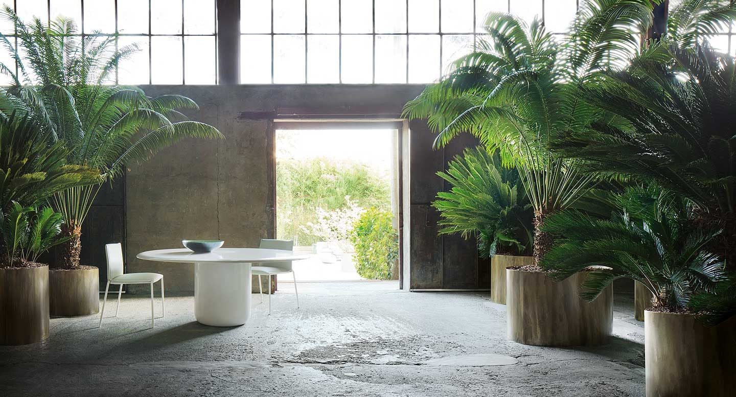 Paola Lenti Gon Round Dining Tables