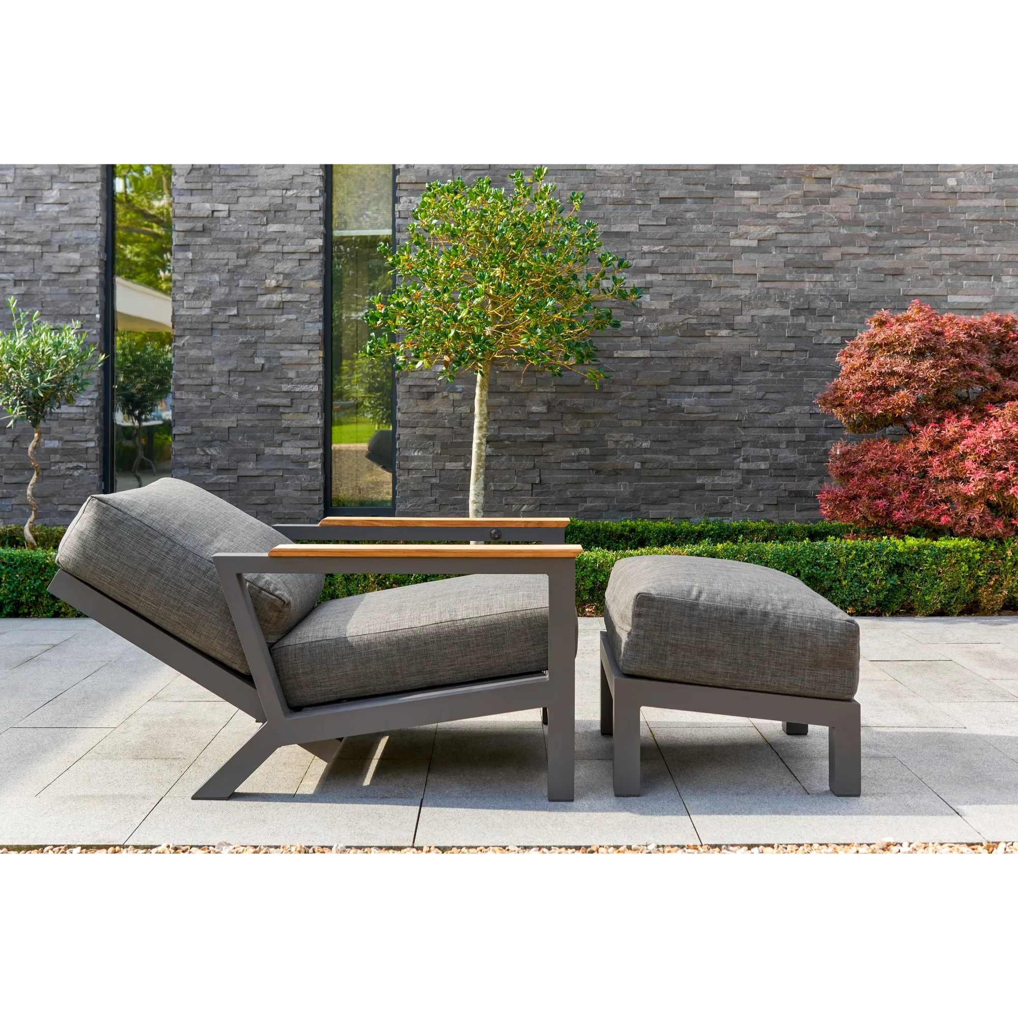 4 Seasons Outdoor Capitol Lounge Relax Chair