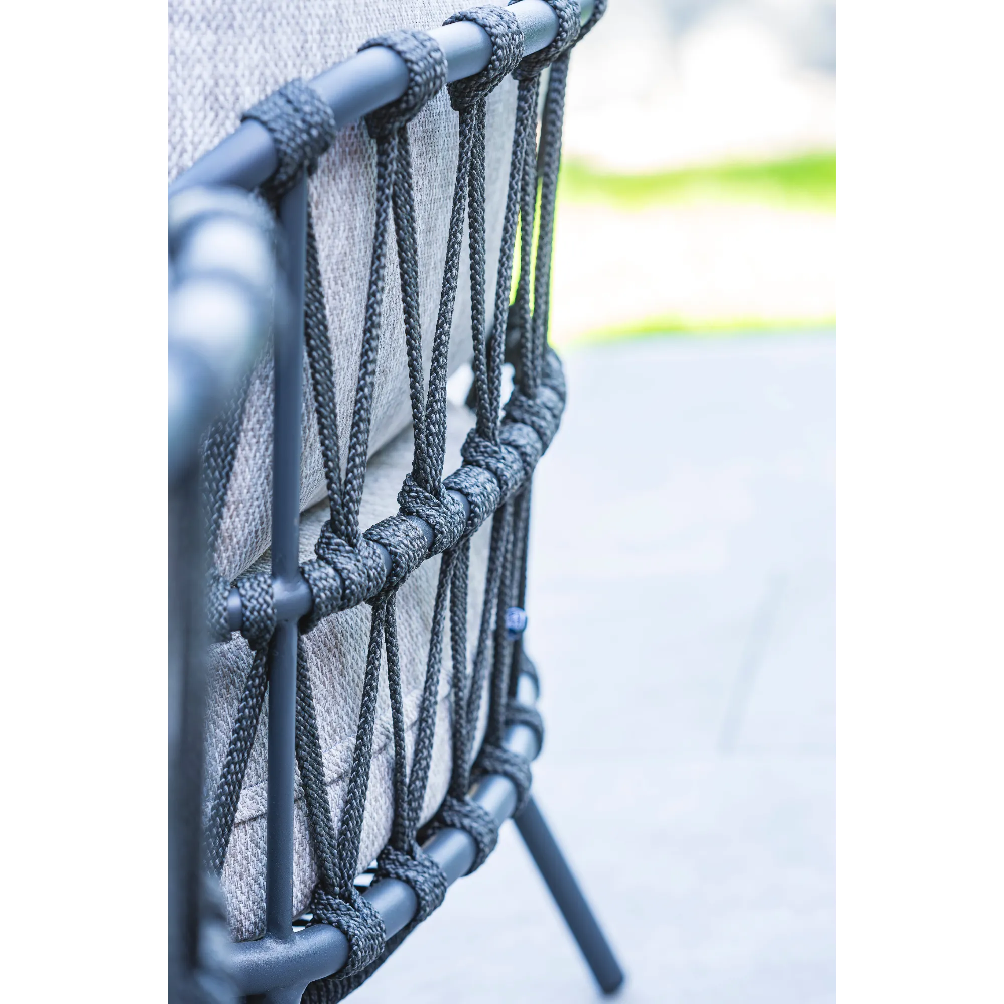 4 Seasons Outdoor Calpi Low Dining Chair Anthracite with 2 cushions