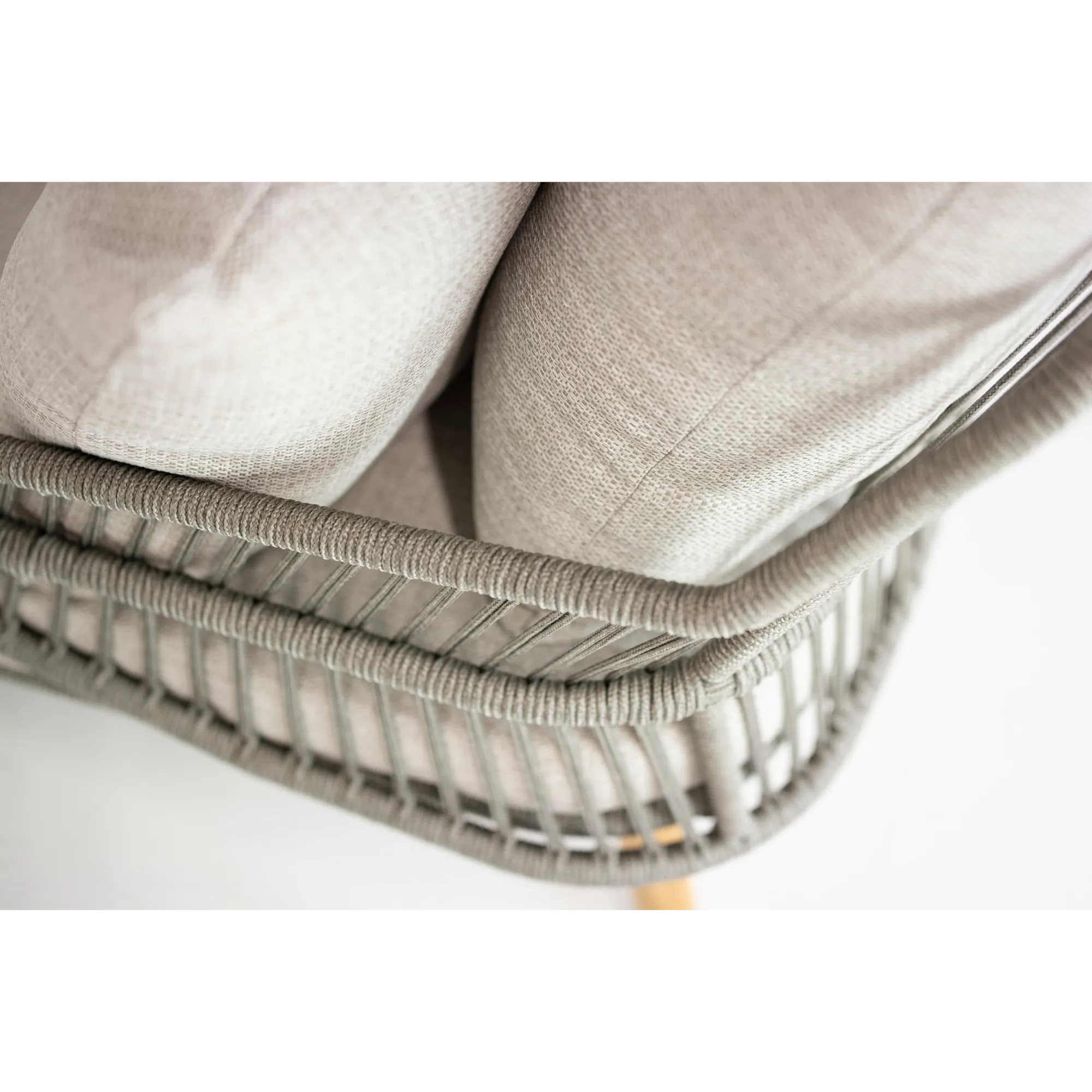 4 Seasons Outdoor Ancora Daybed 2-Seater