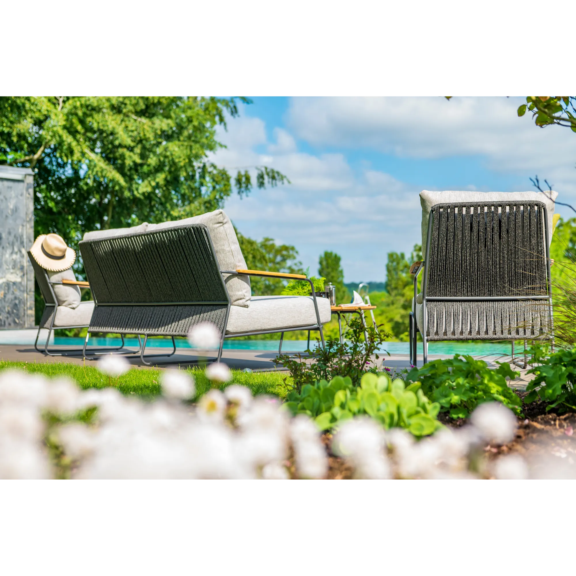 4 Seasons Outdoor Ex-Display Balade Lounge Sofa only & Verdi Rectangular Coffee Table (armchairs and footstool not included)