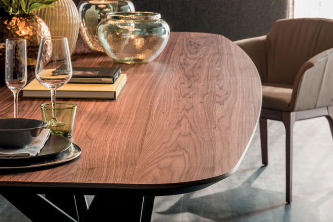 Cattelan Italia Skorpio Wood Barrel-Shaped Dining Table – Fast Delivery