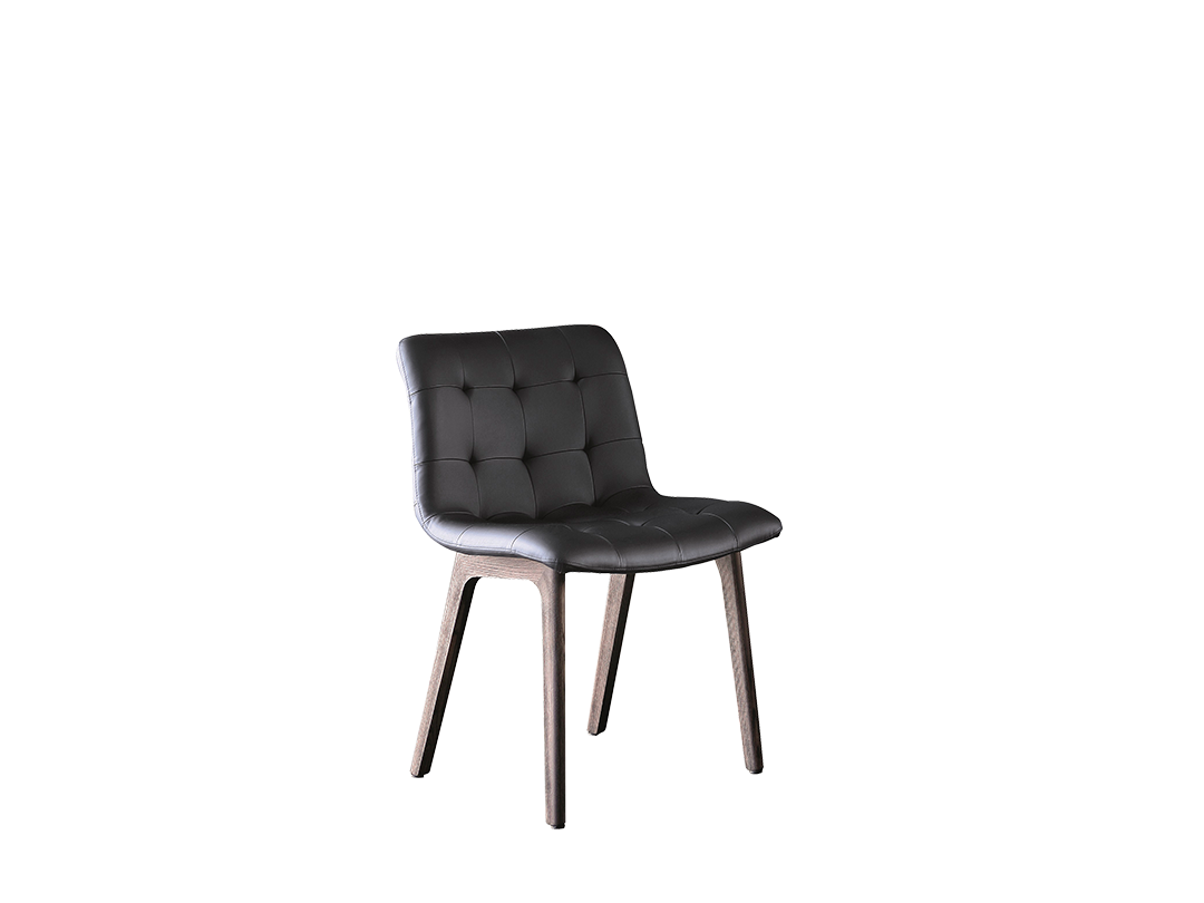 Kuga Chair with lacquered or chrome metal frame