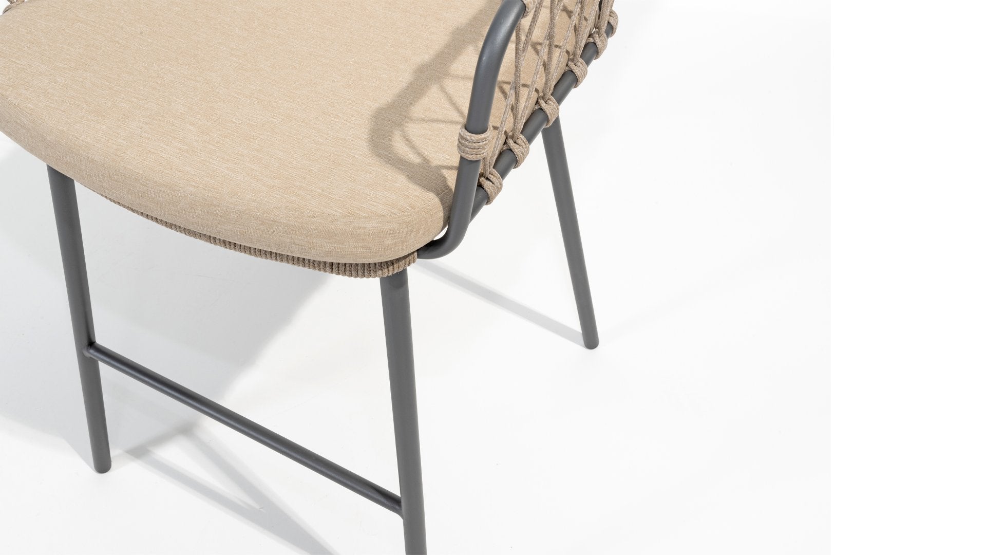 4 Seasons Outdoor Taverne And Prego 6 Seat Bar Set