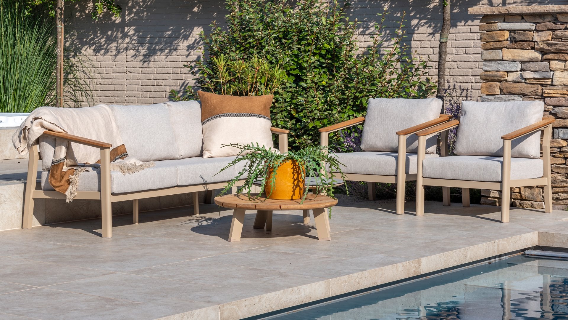 4 Seasons Outdoor Olivia 3-Seater Sofa