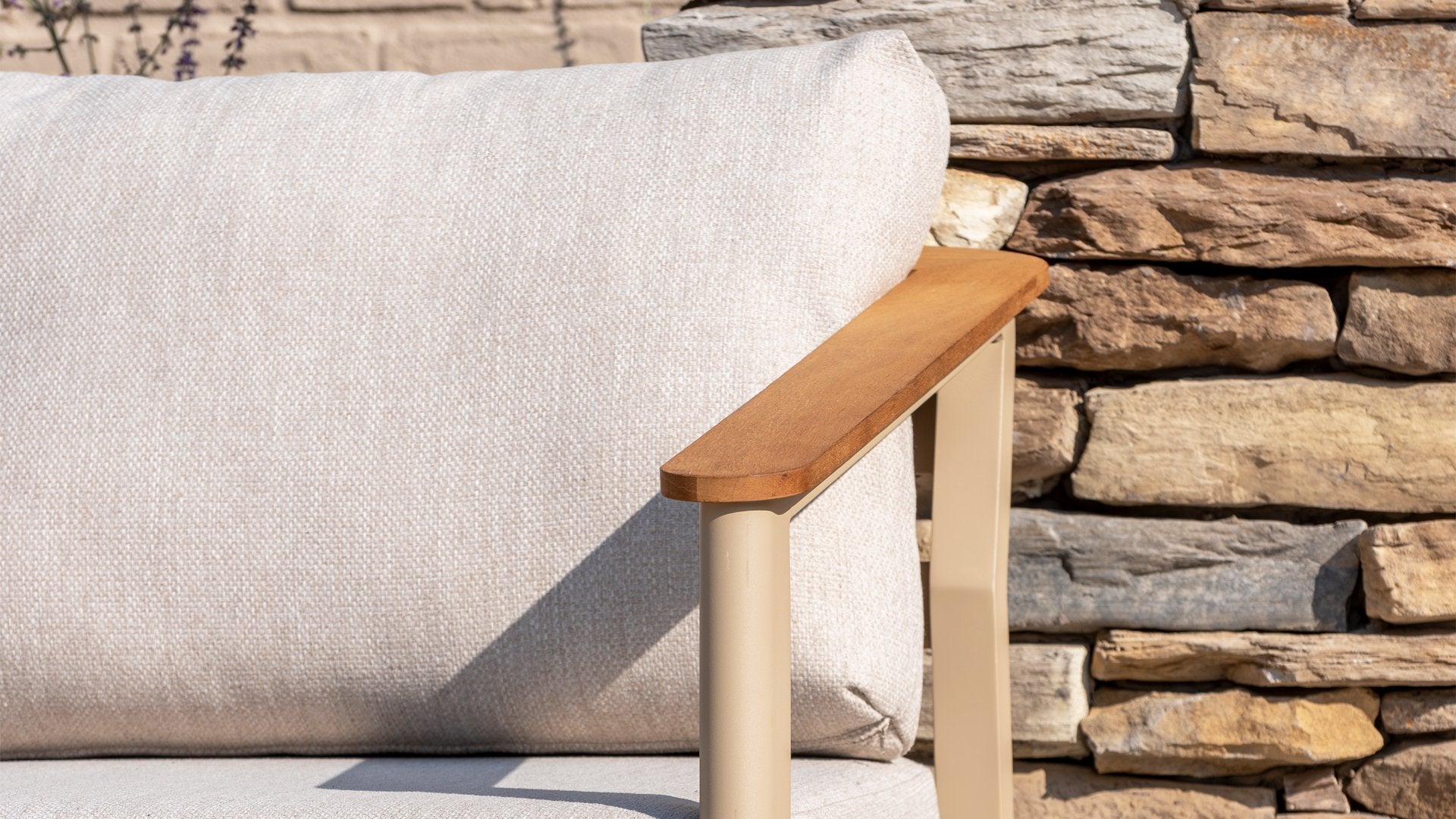 4 Seasons Outdoor Olivia Lounge with Monroe Coffee Table & Footstool