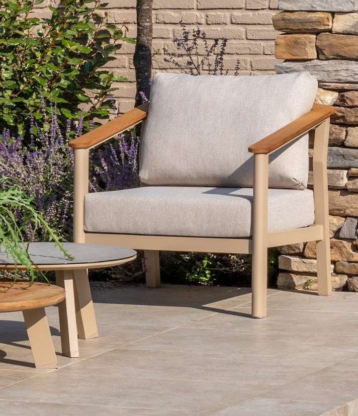4 Seasons Outdoor Olivia Living Armchair
